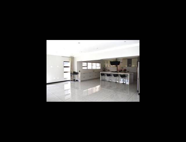 4 BEDROOM HOUSE FOR SALE IN HELDERWYK